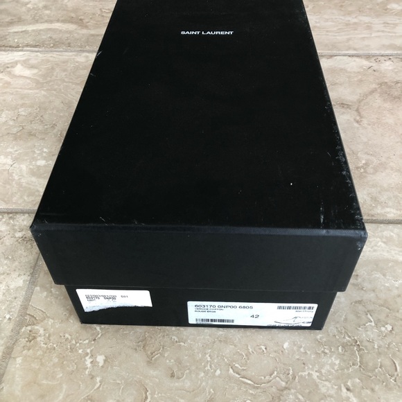 Saint Laurent Men’s Jonás Lace-ups - Picture 6 of 7